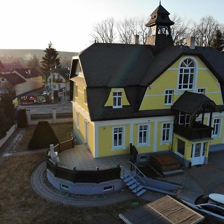 Vila Demanova Liptovský Mikuláš エクステリア 写真